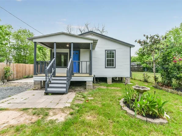 8525 Dosia St, Houston, TX 77051