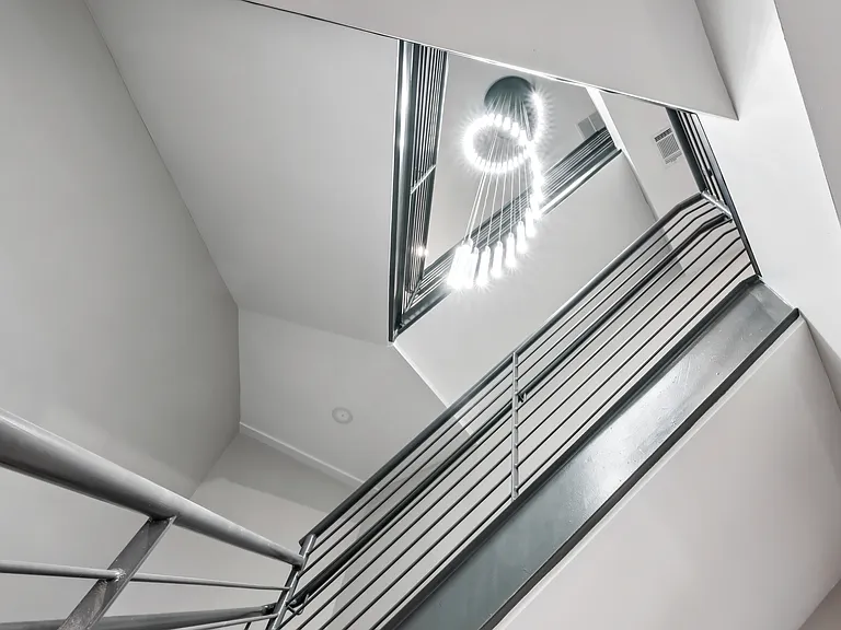 The Tucker Luxury Apartments — Photo 10
