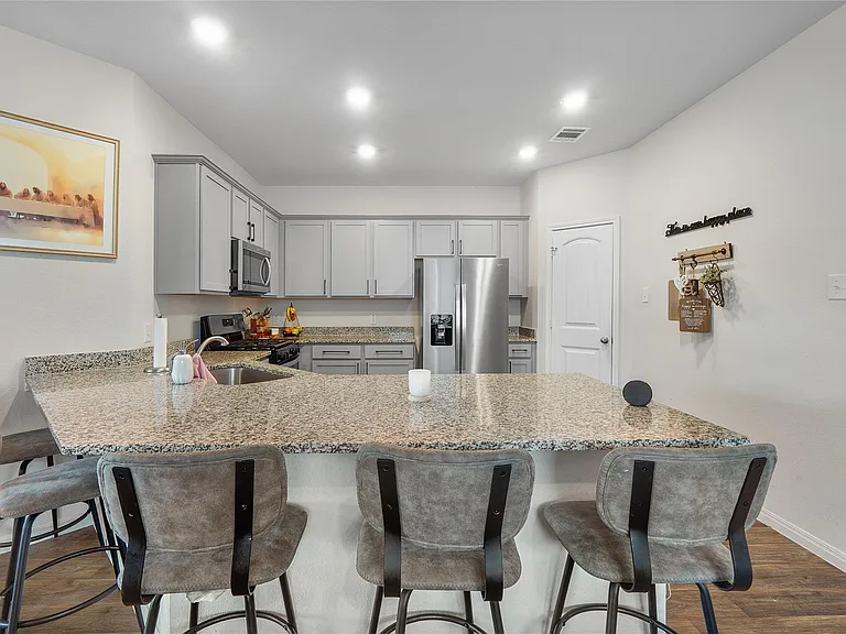 217 Evergreen Sumac Loop — Photo 5