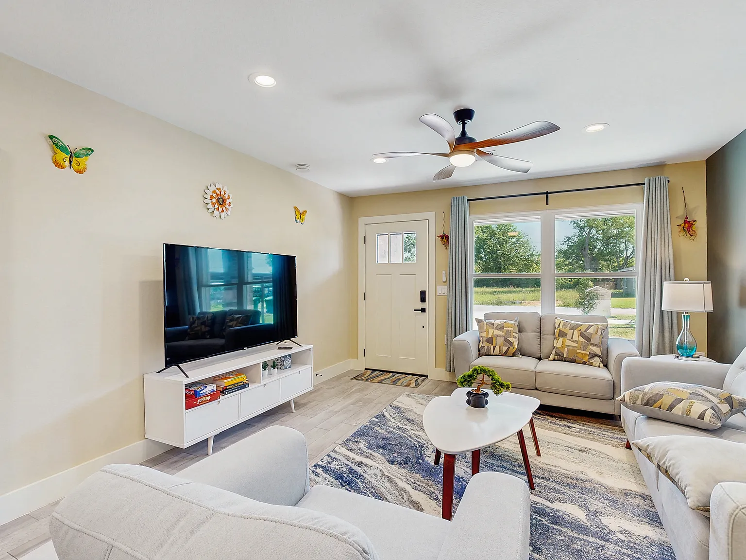 3 bed, $4,200 — Photo 4