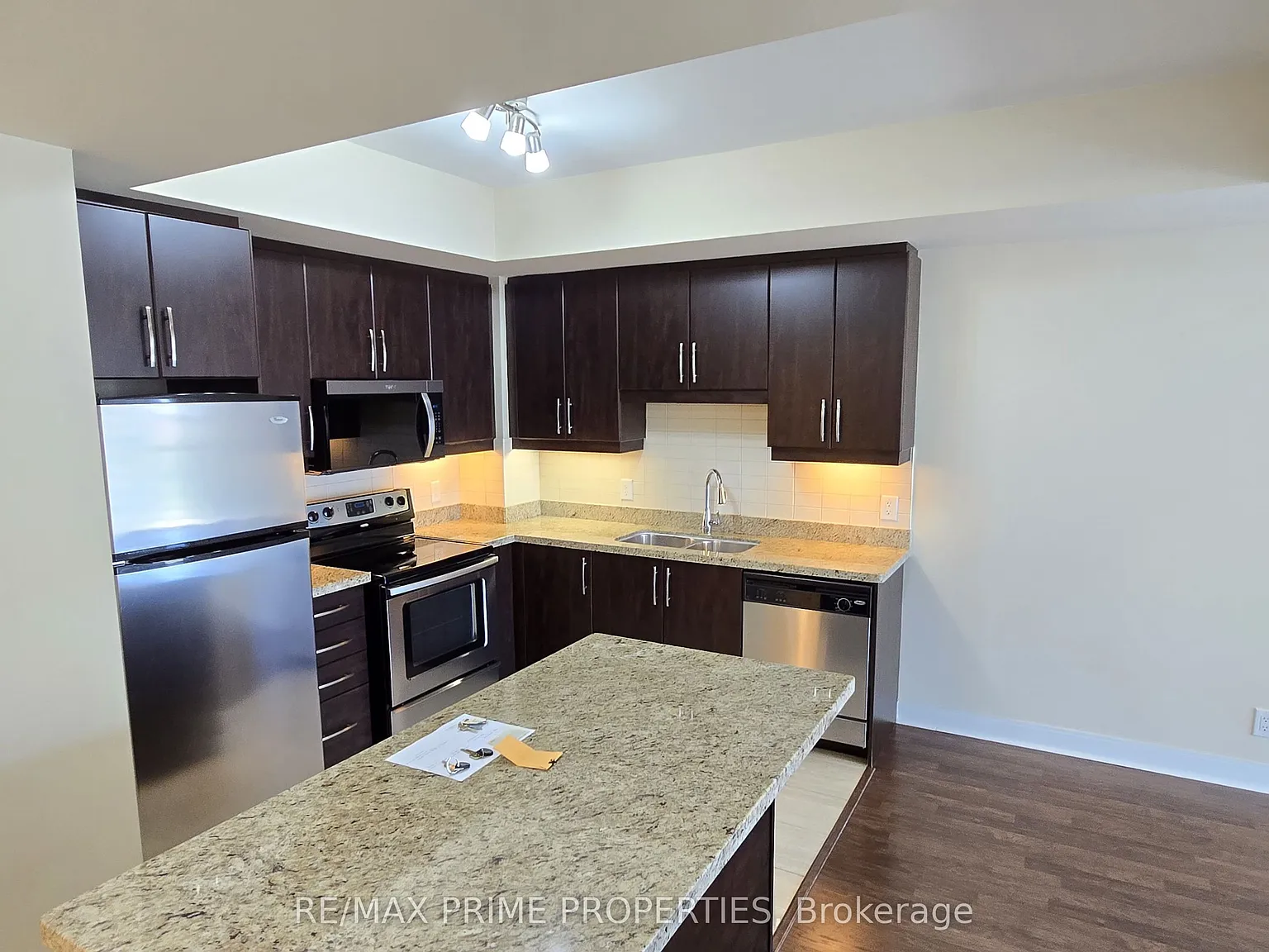 3 bed, $2,800 — Photo 4