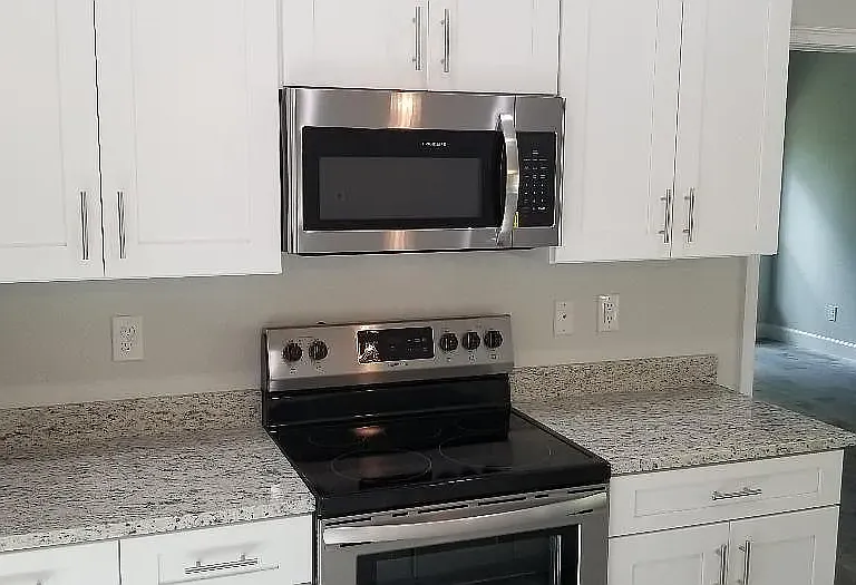 18391 Fremont Ave — Photo 9