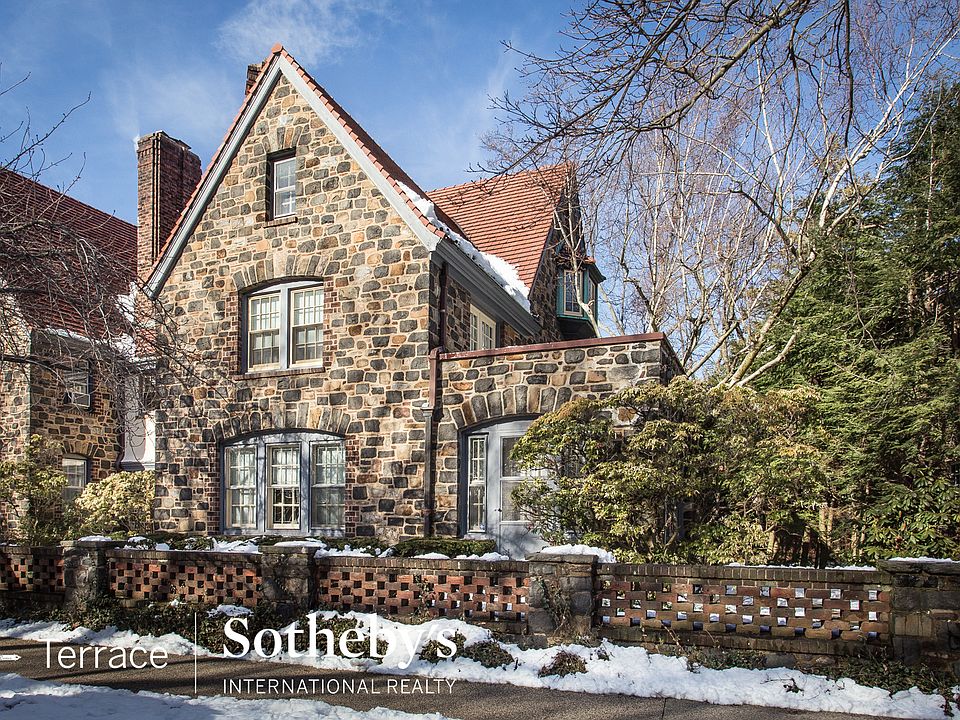1st image of 86 Greenway Ter