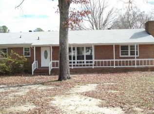 17711 Sandy Ford Rd, South Chesterfield, VA 23803