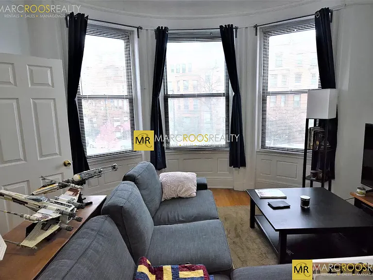585 Beacon St #2 — Photo 4