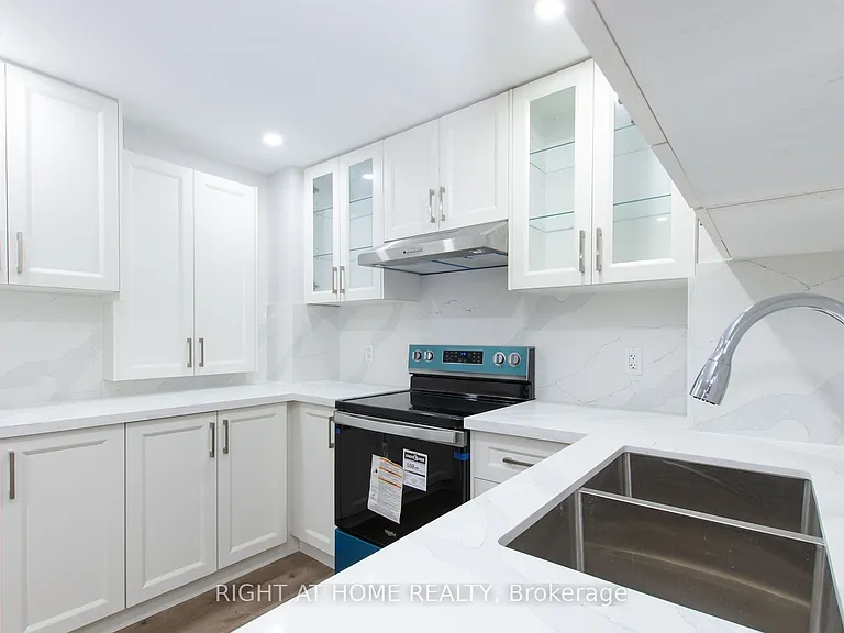 1112 Solomon Ct #BASEMENT — Photo 4