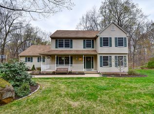 225 Rockwood Dr, Southington, CT 06489