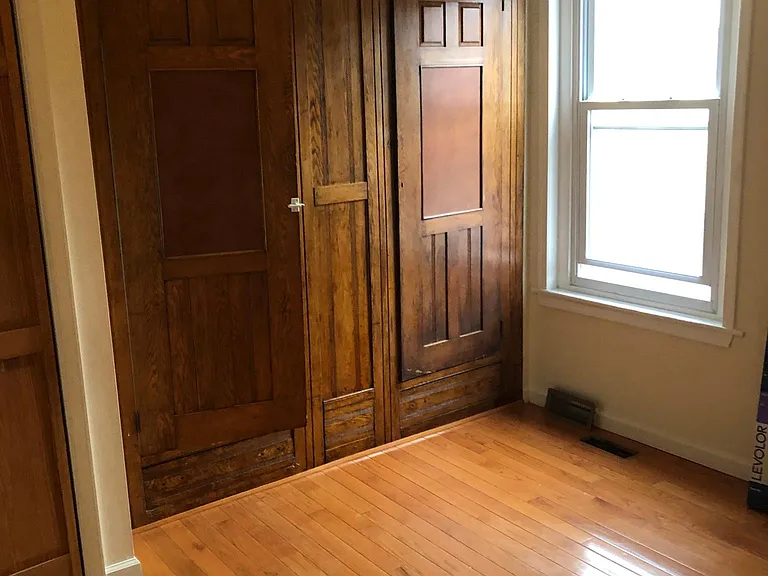 2227 S Rosewood St — Photo 11