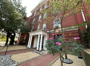 515 Seward Sq SE APT 4, Washington, DC 20003
