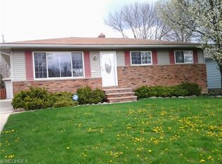 14145 Lisa Dr, Maple Heights, OH