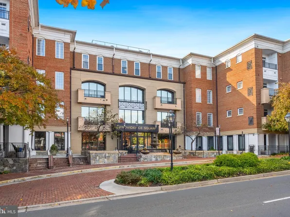 10328 Sager Ave Unit 424, Fairfax, VA 22030