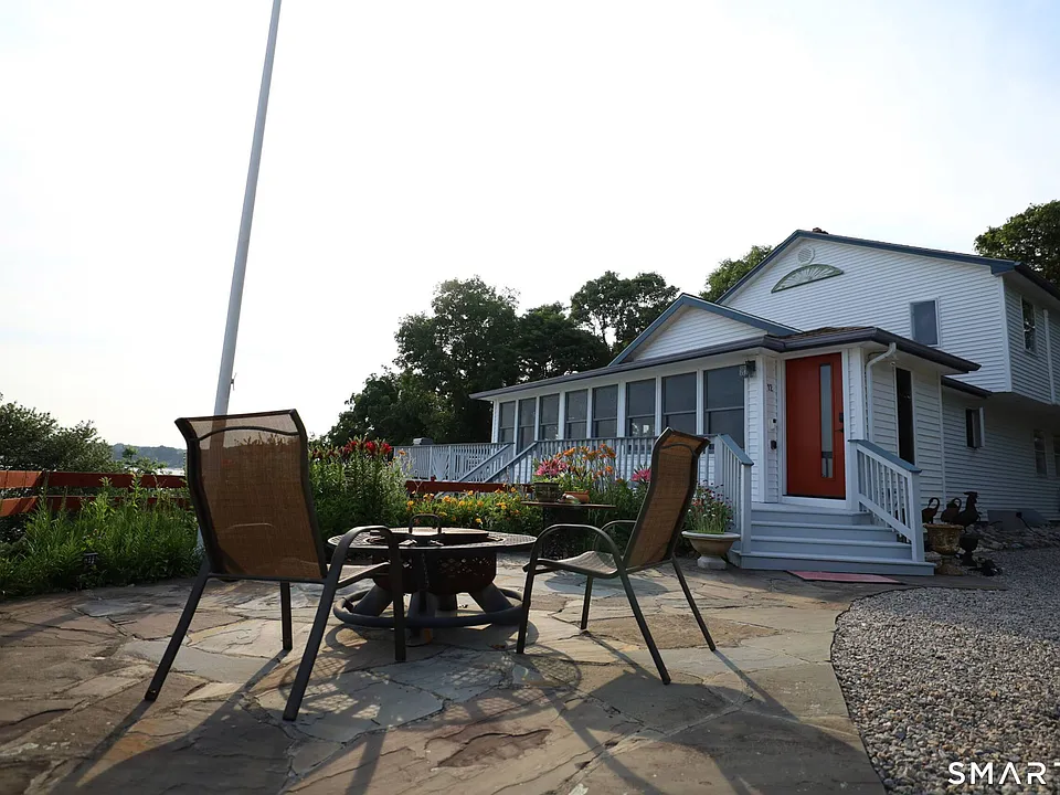 12 Arcadia Rd