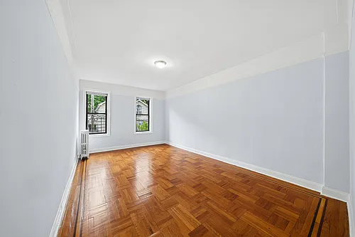 2175 Cedar Ave #11C Photo 1