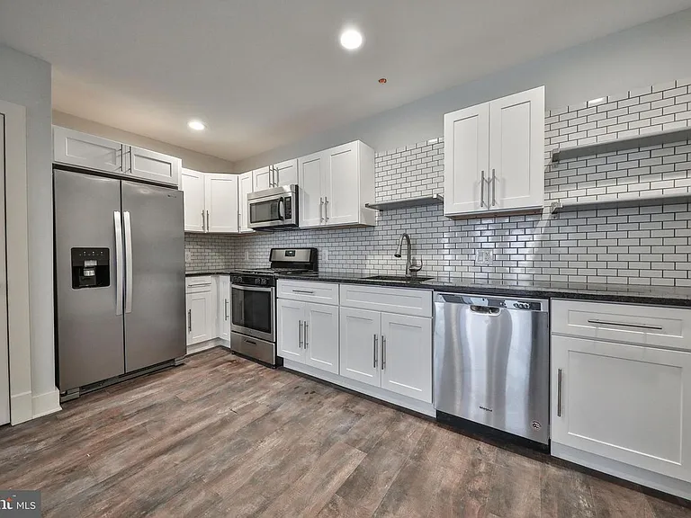 1320 N Franklin St #4B — Photo 9