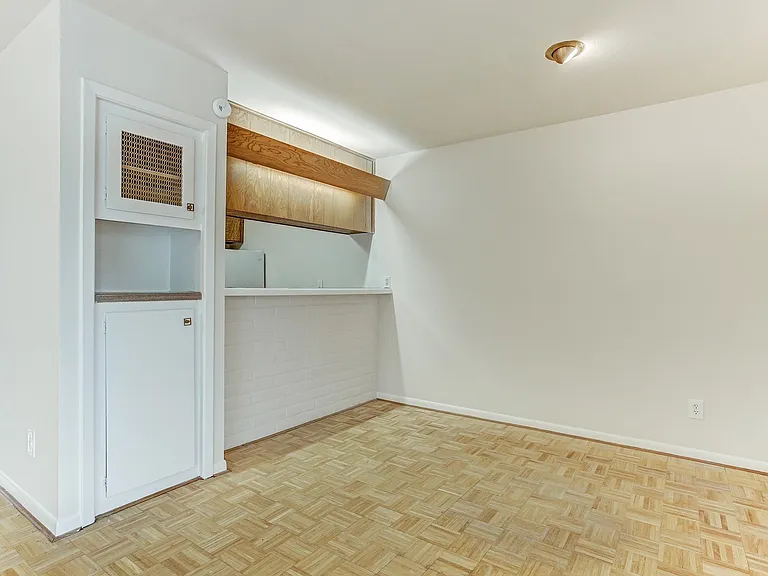 229 Westmoreland St #1-11 — Photo 6