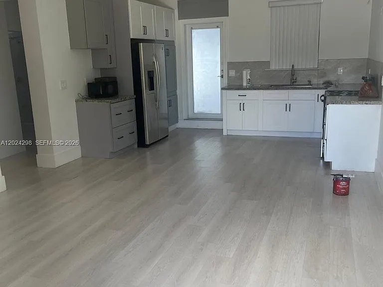 2130 Plunkett Ct — Photo 1