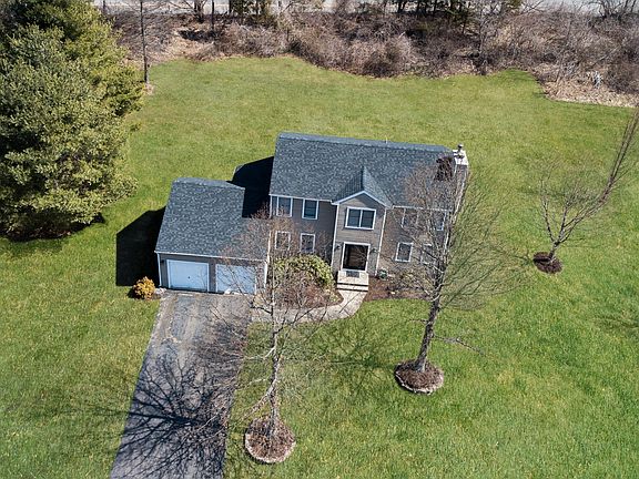 60 Red Glen Road