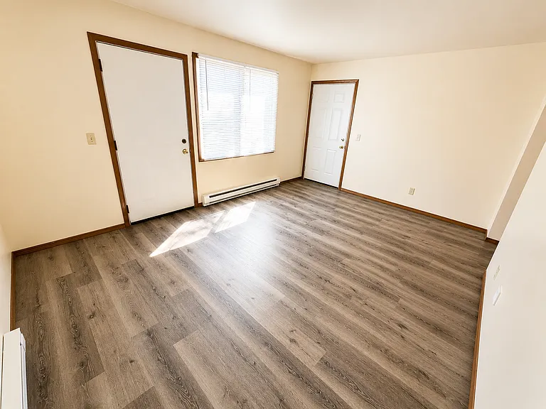 2716 4th Ave #8 — Photo 4