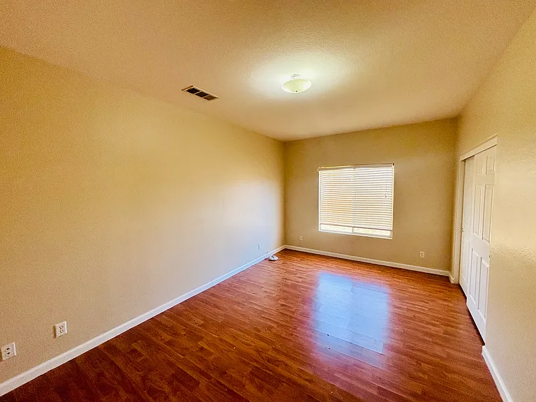 42309 Portland Ln — Photo 13