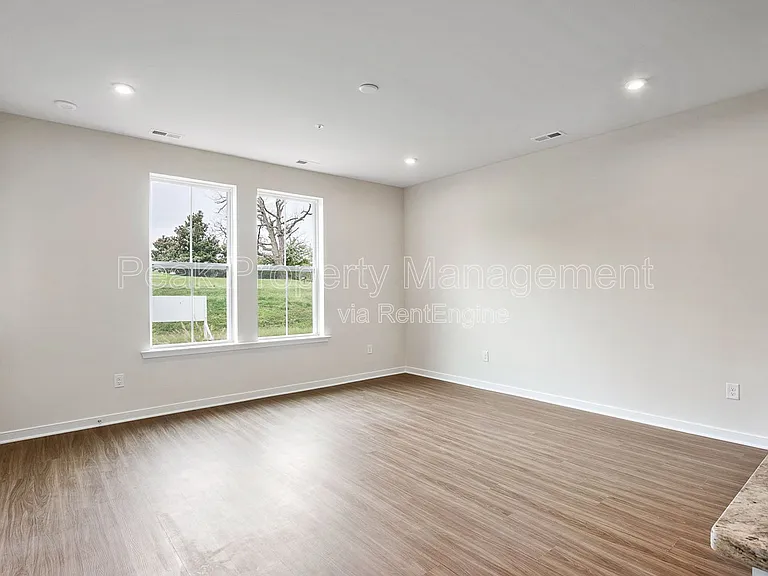 14445 Hancock Towns Dr — Photo 10
