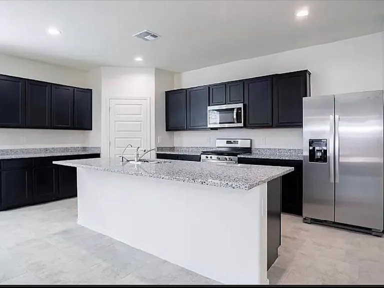 9296 W Trotting Wolf Trl — Photo 4