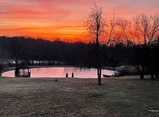 15235 McCutchan Rd, Evansville, IN 47725