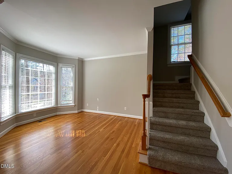 108 Flora Springs Dr — Photo 9