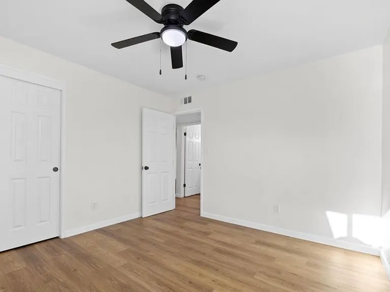 3008 Whitley Dr — Photo 18
