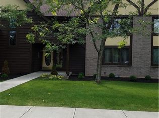 5289B Chestnut Ridge Rd, Orchard Park, NY 14127