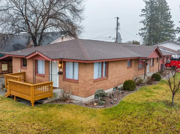 5904 N Addison St, Spokane, WA 99208