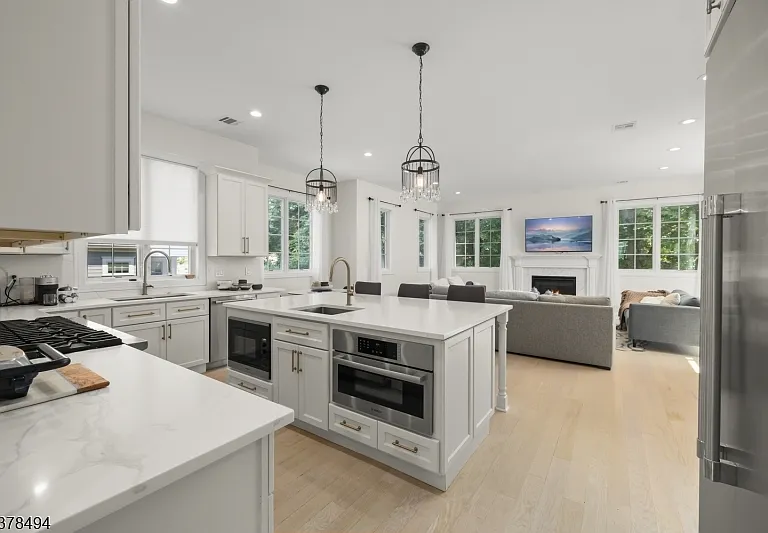 20 Woodfern Rd — Photo 15