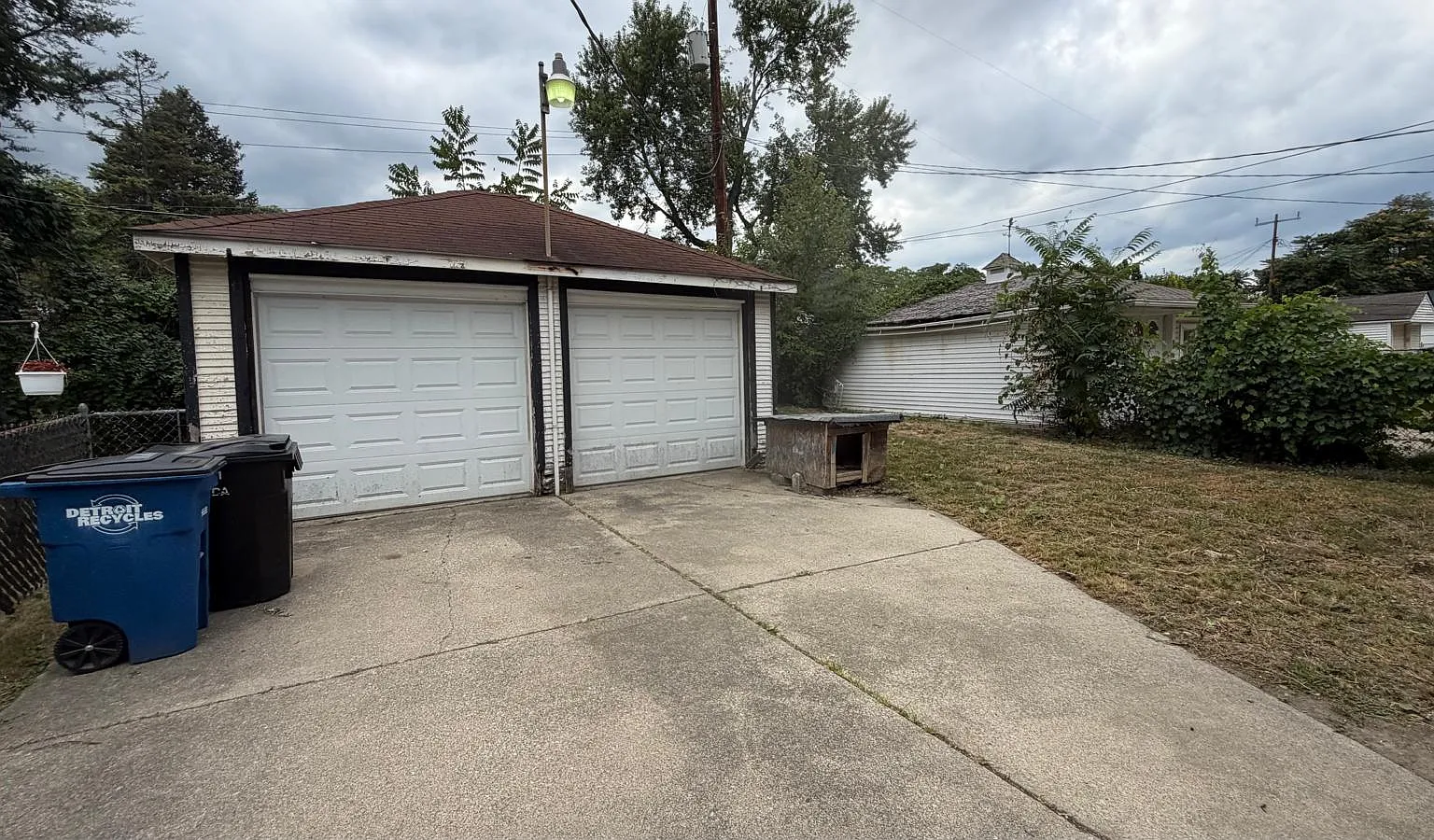 3 bed, 1.5 bath, 1552 sqft, $1,400 — Photo 2