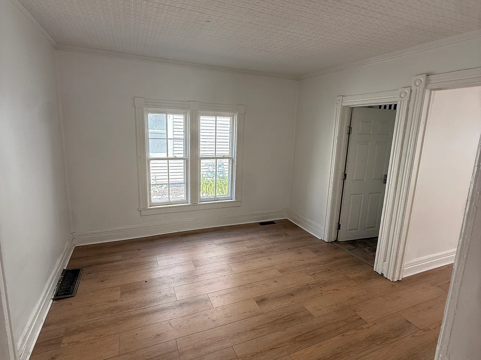 2 bed, 1100 sqft, $2,000 — Photo 4