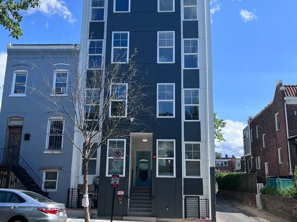 712 Girard St NW, Washington, DC
