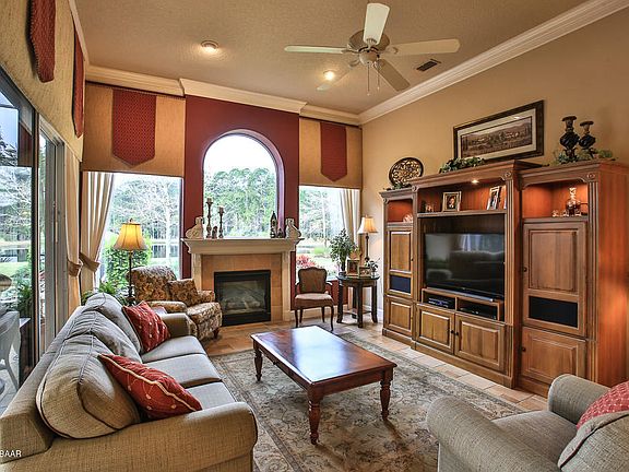 5th image of 1094 Hampstead Ln