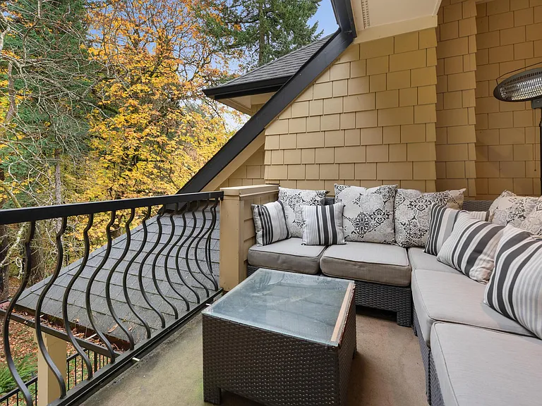 2414 SW Cedar St — Photo 14