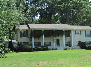 219 Spring Valley Ct SW, Huntsville, AL 35802