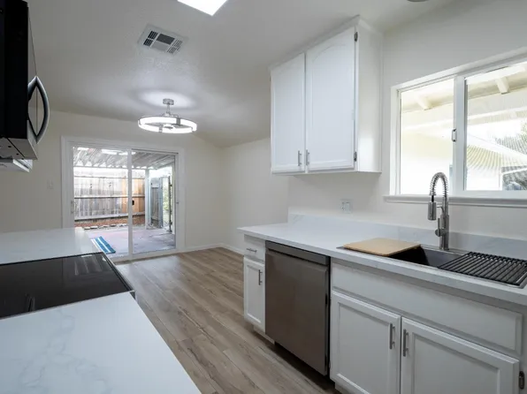 1305 Gerry Way, Roseville, CA 95661