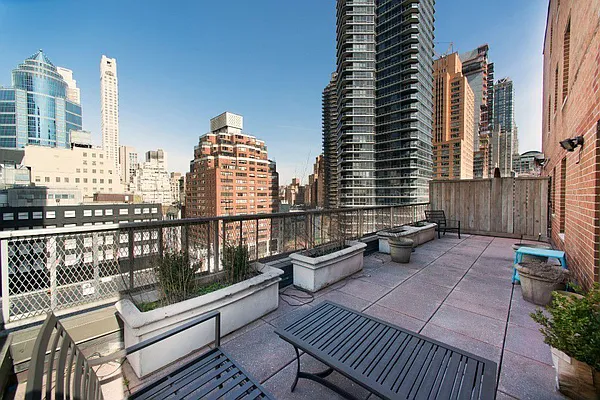 Rented by Jade Stone Real Estate Consulting | media 8