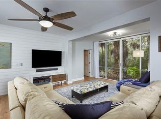 971 Egrets Run APT 102, Naples, FL 34108