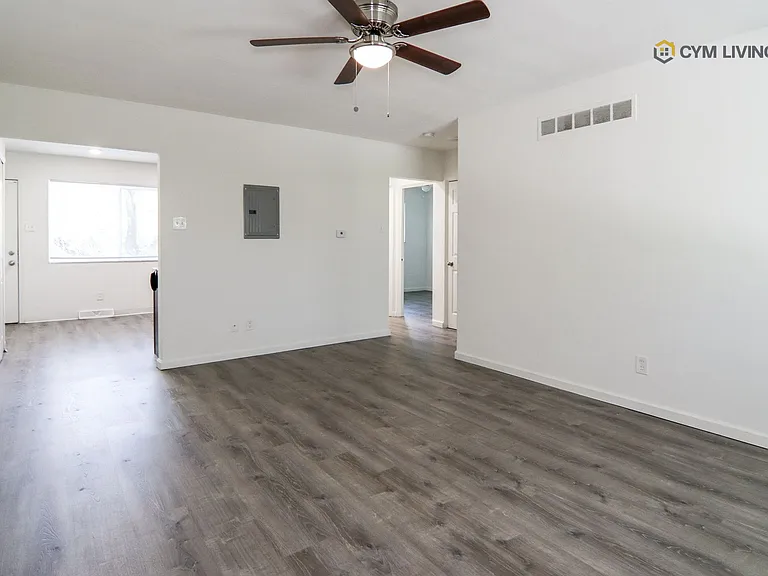 The Anchor Apartments — Photo 11