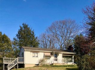 20 Cedar Dr, Durham, CT 06422
