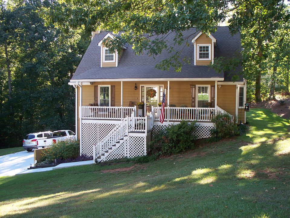1st image of 1890 Oak Village Ln
