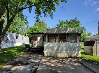 1609 Gamma St, Bloomington, IL 61701