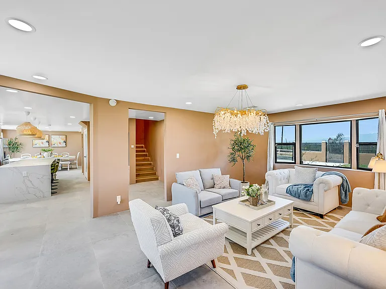 1080 River Dr — Photo 15