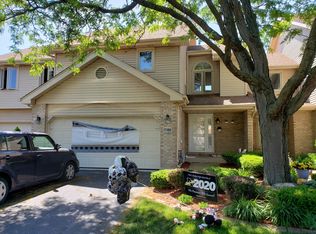 17101 Rochelle Ln, Tinley Park, IL 60487