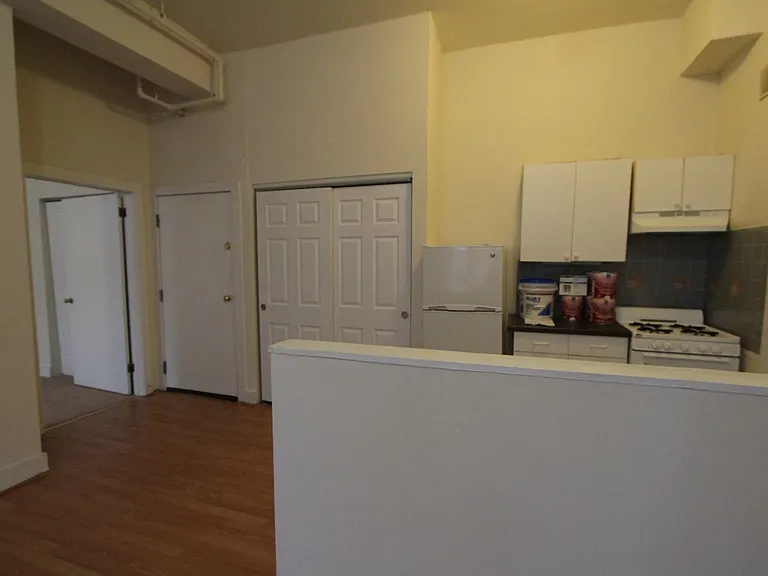 100 E Price St — Photo 19
