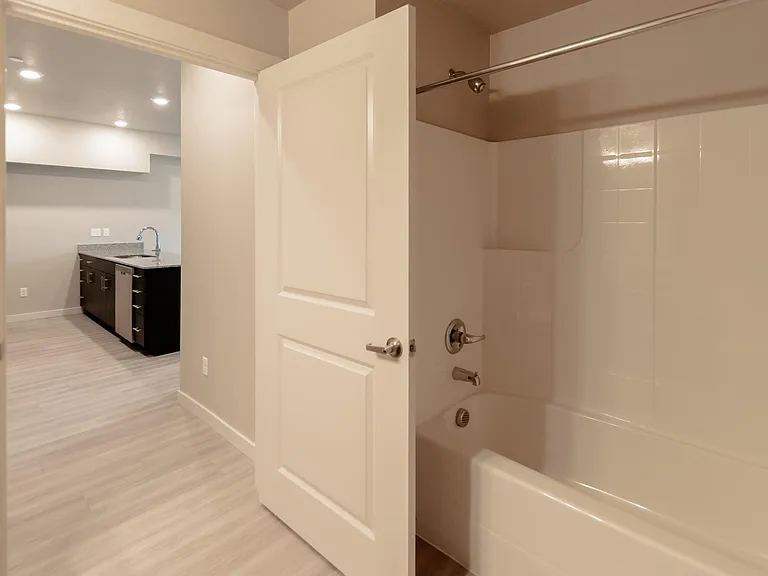 Abbey Creek Apartments — Photo 41