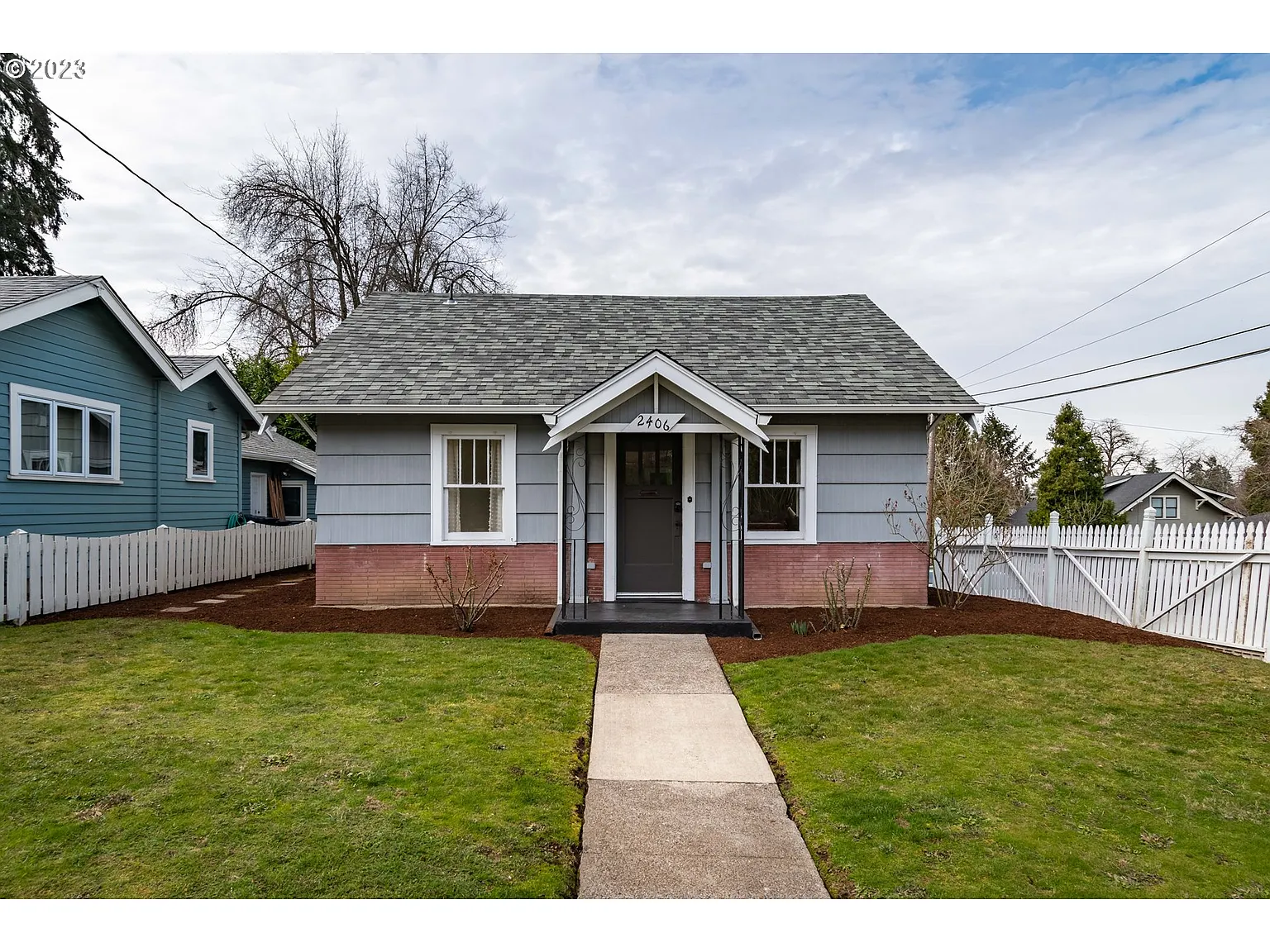 2406 Columbia St photo 1