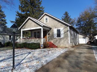 819 Spruce St, Aurora, IL 60506